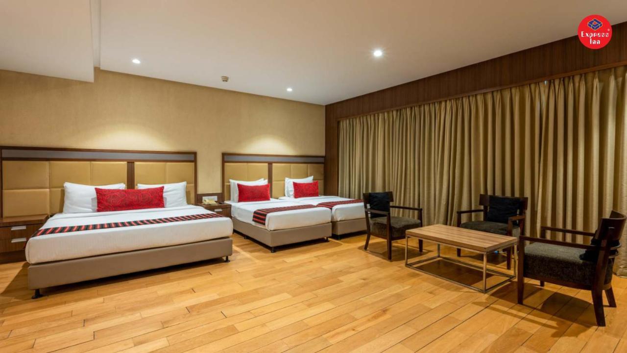 Express Inn The Business Luxury Hotel Nashik Exterior photo