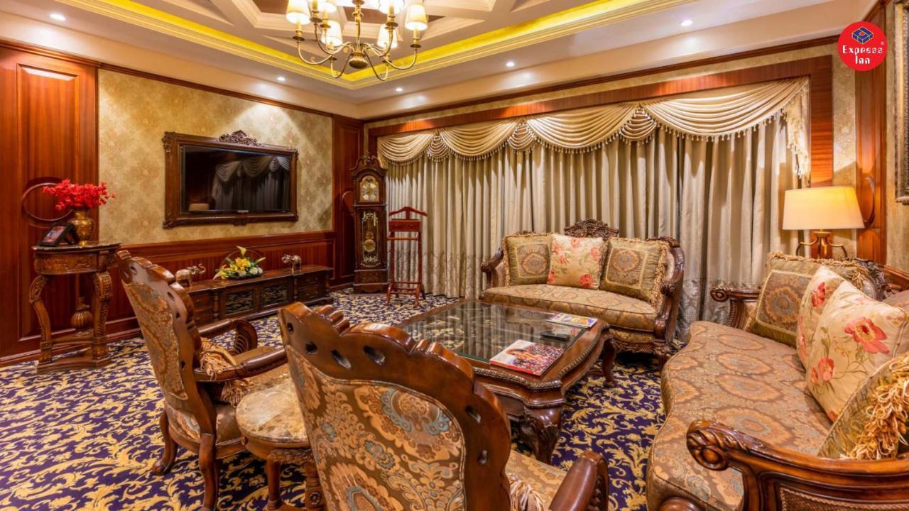 Express Inn The Business Luxury Hotel Nashik Exterior photo