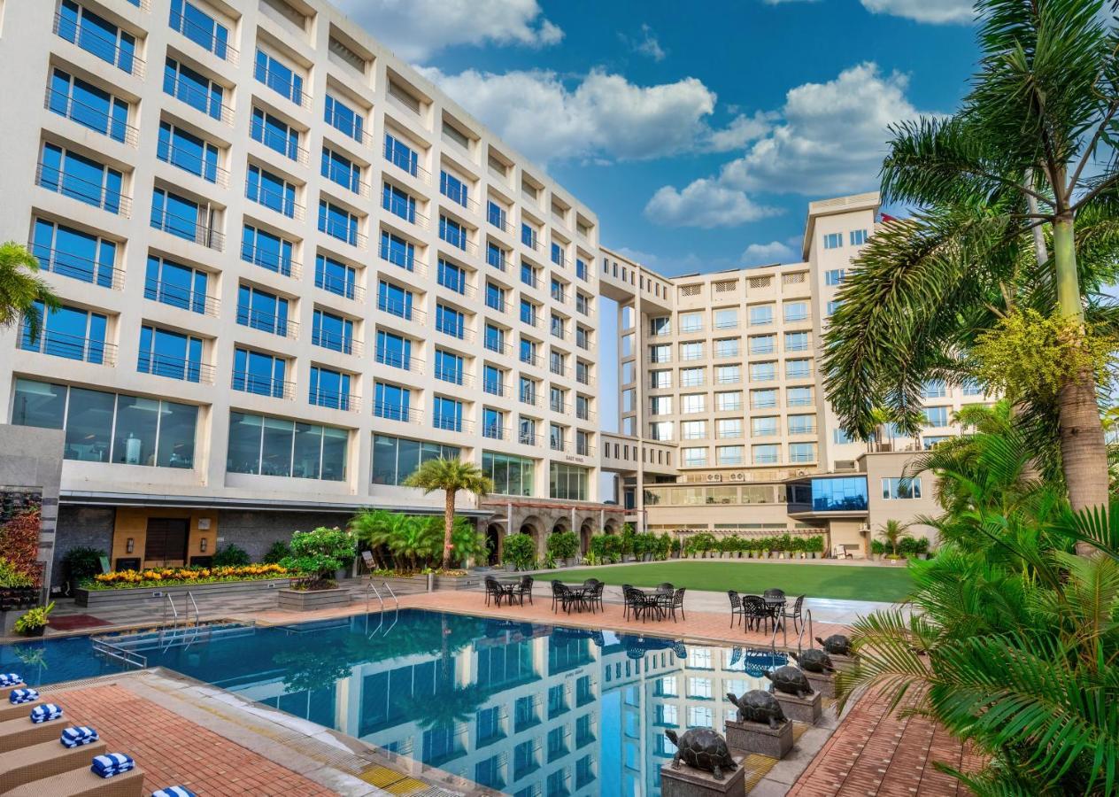 Express Inn The Business Luxury Hotel Nashik Exterior photo