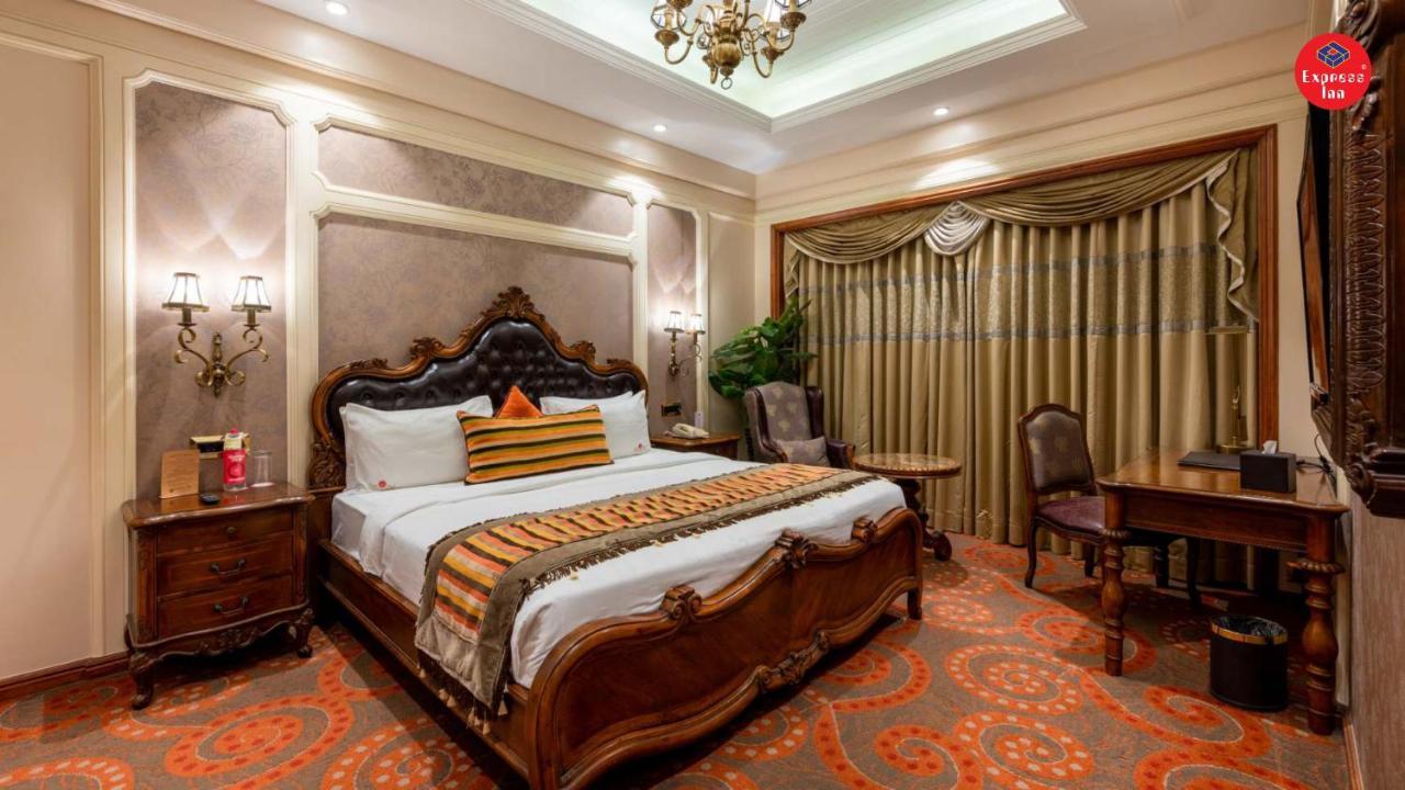 Express Inn The Business Luxury Hotel Nashik Exterior photo