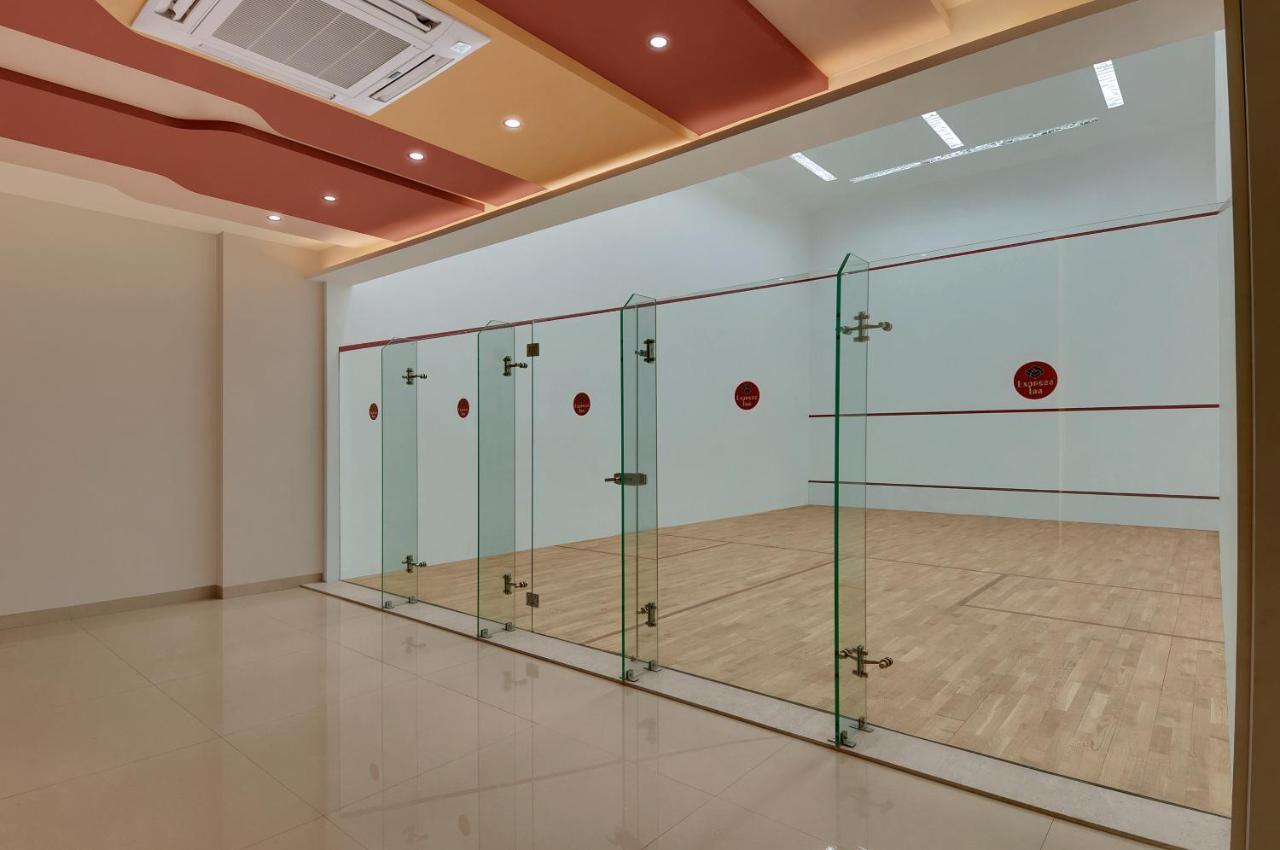 Express Inn The Business Luxury Hotel Nashik Exterior photo