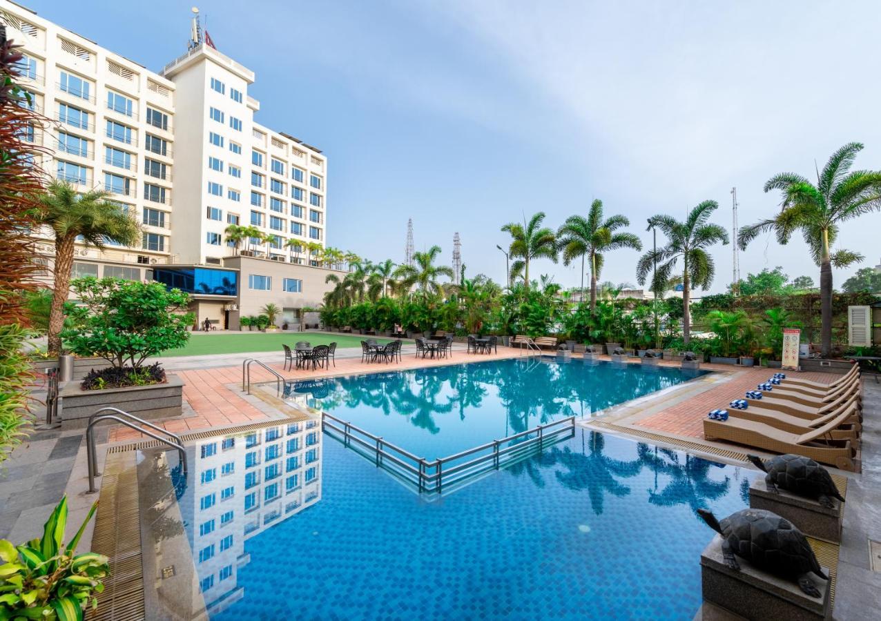 Express Inn The Business Luxury Hotel Nashik Exterior photo