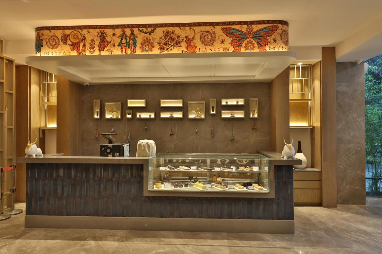 Express Inn The Business Luxury Hotel Nashik Exterior photo