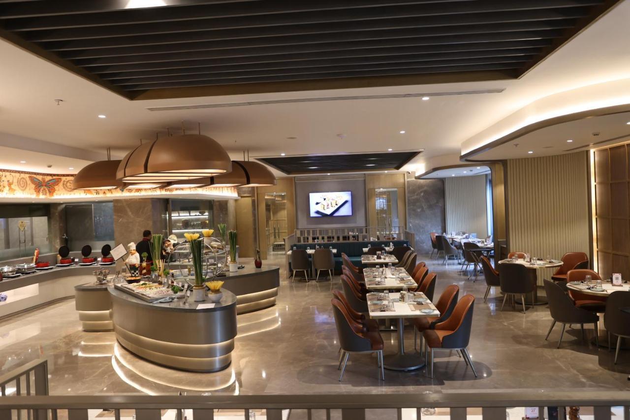 Express Inn The Business Luxury Hotel Nashik Exterior photo