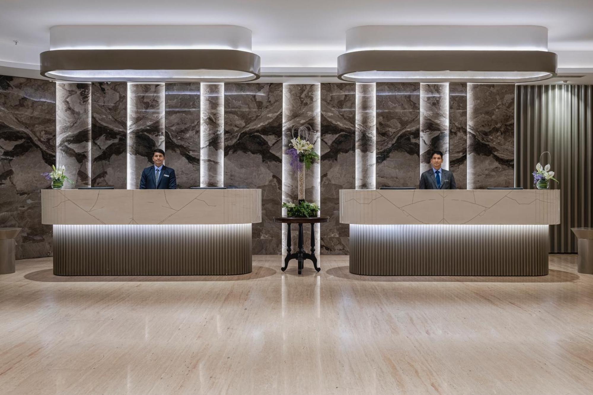 Express Inn The Business Luxury Hotel Nashik Exterior photo