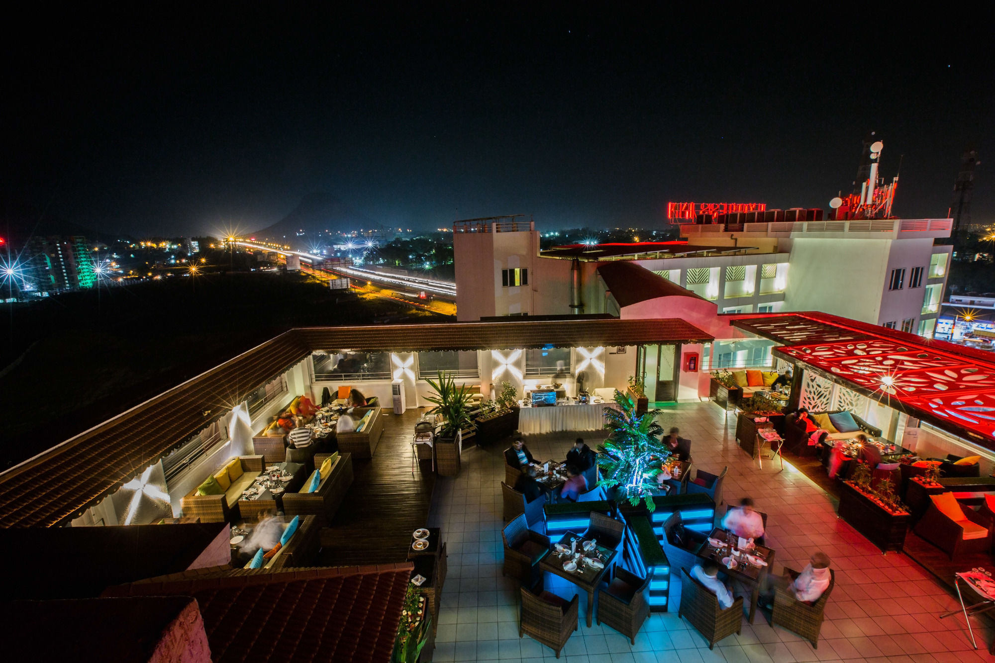 Express Inn The Business Luxury Hotel Nashik Exterior photo